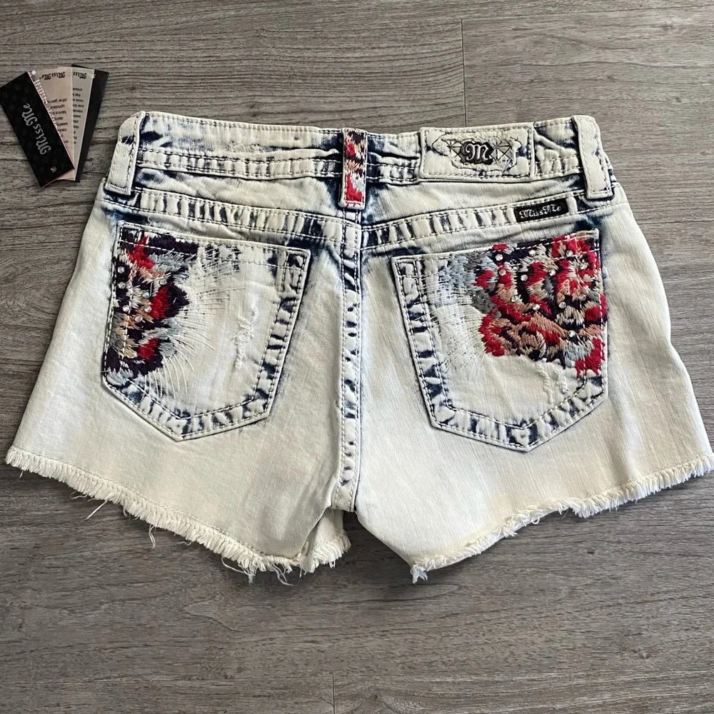 Miss Me Denim Shorts NWT - Picture 2 of 9